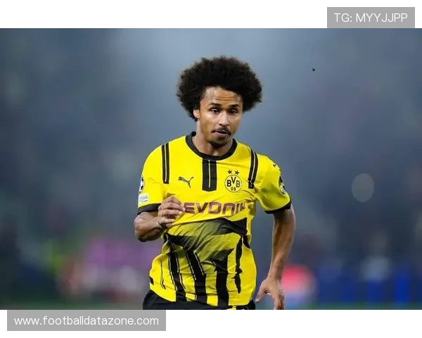 欧洲豪门转会风云再起球星去留牵动新赛季格局与冠军悬念升级