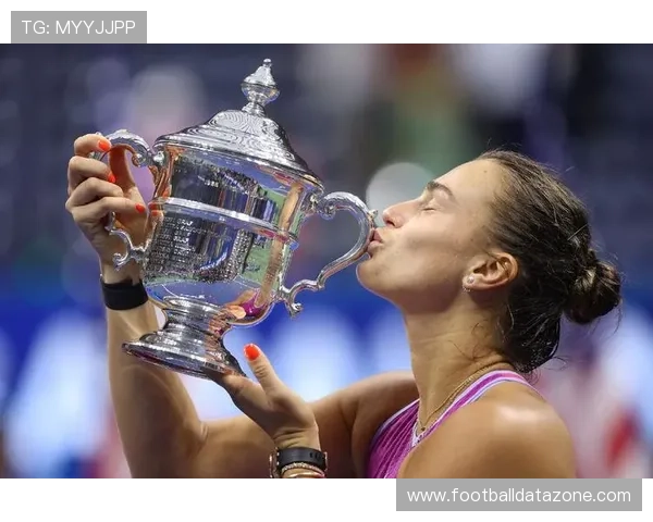 网球赛场风云再起顶尖球员角逐年度大满贯冠军