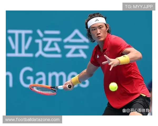 网球赛事激战正酣 新星崭露头角 老将迎来挑战